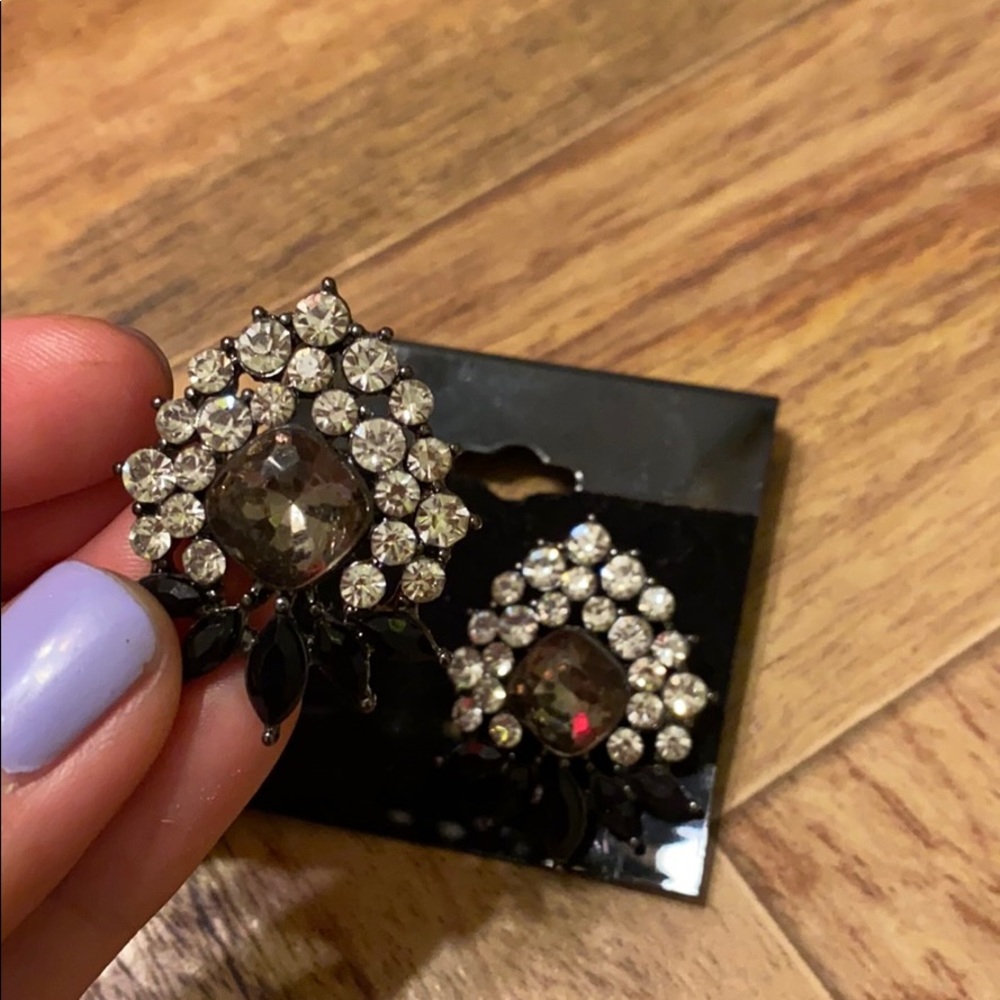 Statement earrings - Picture 2 of 3